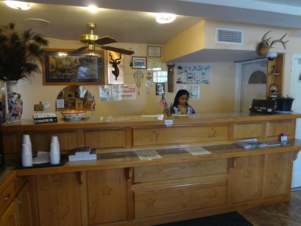 Antlers Inn Goliad מראה חיצוני תמונה