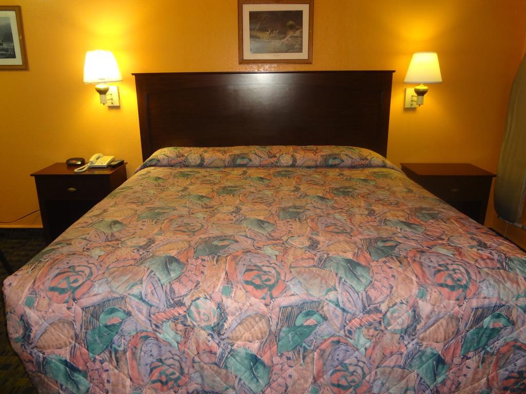 Antlers Inn Goliad חדר תמונה