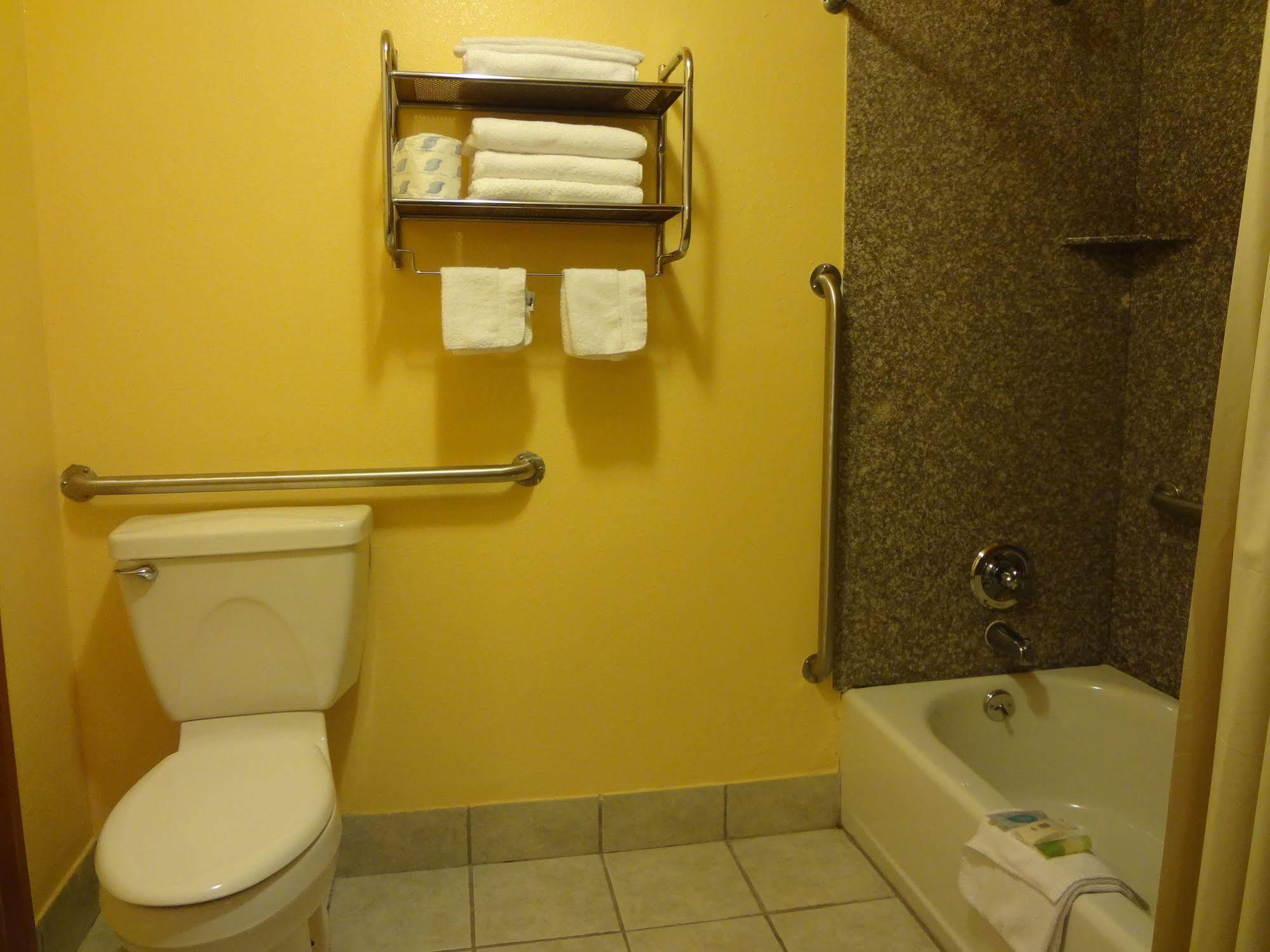 Antlers Inn Goliad מראה חיצוני תמונה