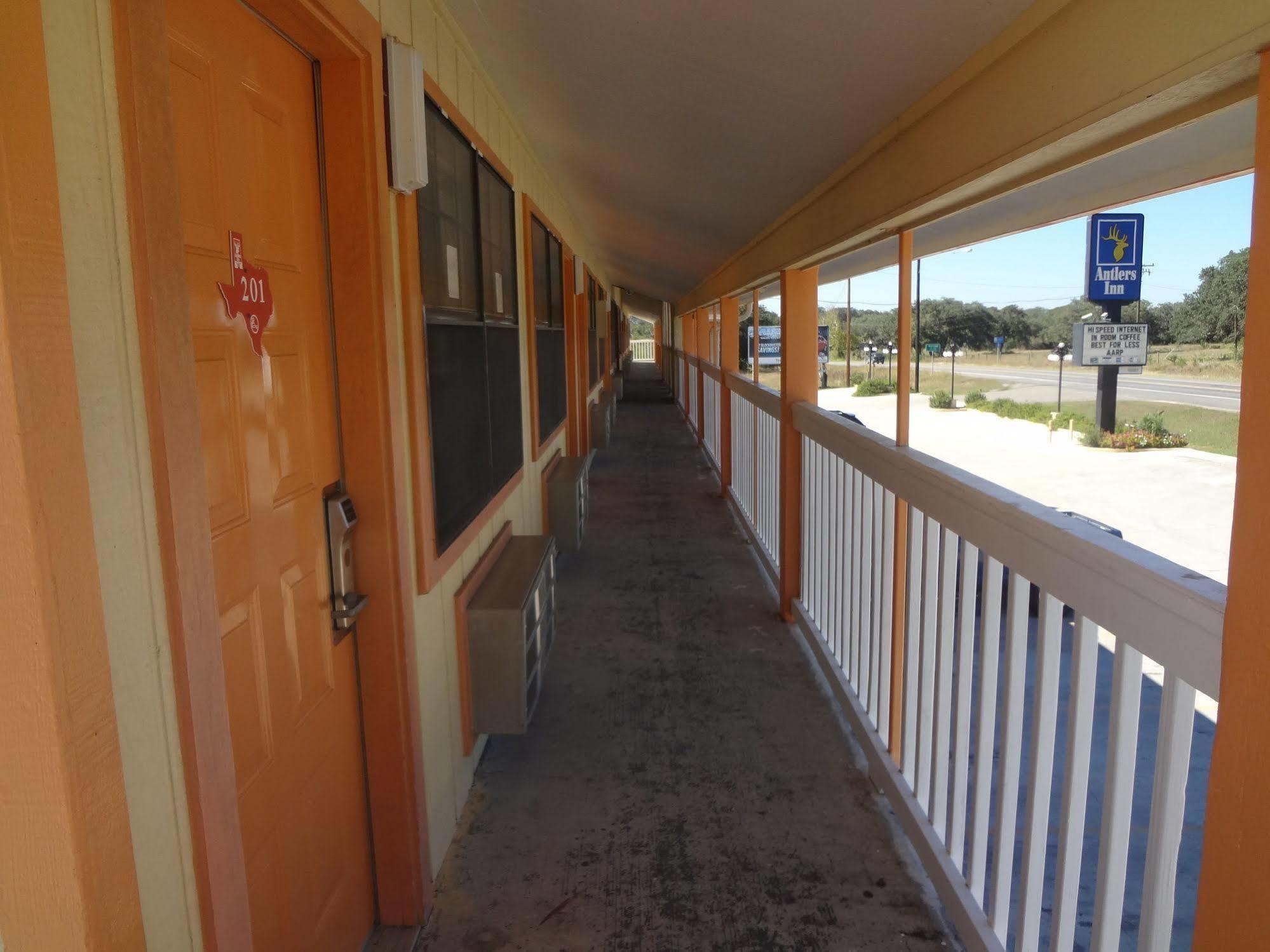 Antlers Inn Goliad מראה חיצוני תמונה